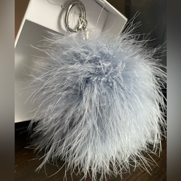 Michael Keychain,Michael Kors Sky Blue Fluffy Key Holder,Bag accesory. - Picture 11 of 12